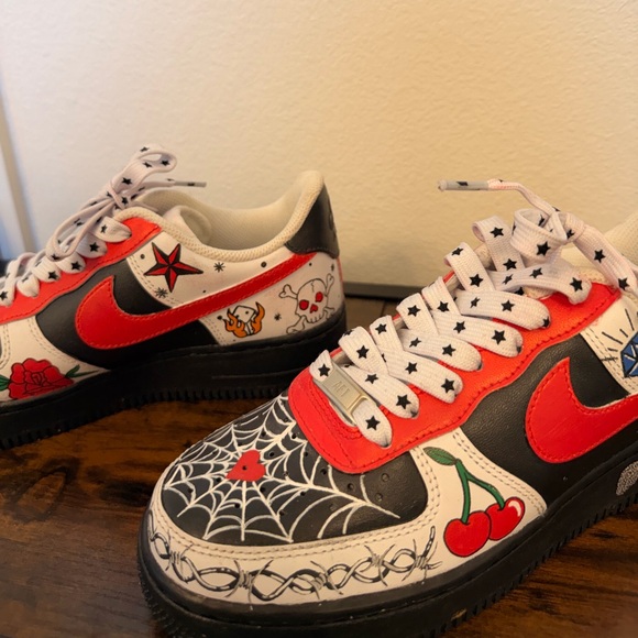 Nike White & Black Air Force 1s CUSTOM HAND PAINTED TATOO STYLE ARTWORK - Picture 4 of 6